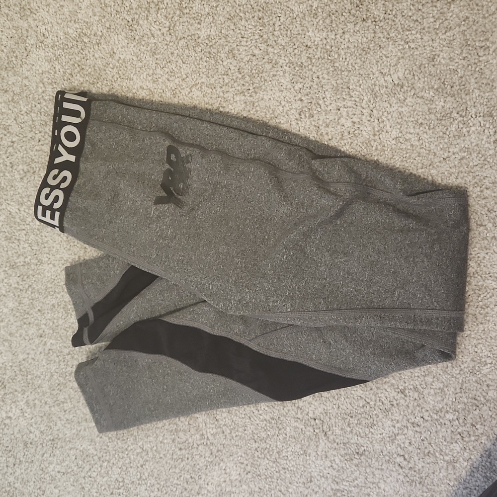 Y&R Matching set